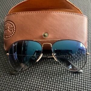 Ray Ban  | rb3025 aviator large metal | barely worn, excellent condition